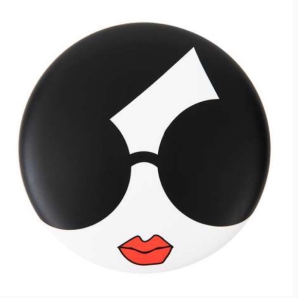 Alice + Olivia Accessories - 🆕ALICE & OLIVIA LED Compact Mirror